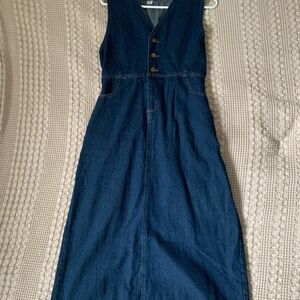 BarbieHouse Jean fitted jean dress with stretchy waist and buttons Sz. S/M